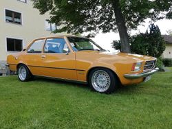 Gelb Gebraucht 1973 Opel Rekord S Limousine | 13.800 €