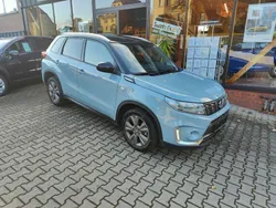 Hellblau Gebraucht 2024 Suzuki Vitara Comfort SUV | 25.450 € (Fairer Preis)