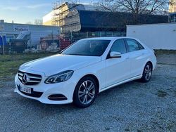 Weiß Gebraucht 2013 Mercedes E250 Avantgarde Limousine | 13.200 € (Fairer Preis)