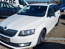 Weiß Gebraucht 2016 Skoda Octavia Active Kombi | 4.990 € (Guter Preis)