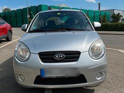 Silber Gebraucht 2009 Kia Picanto Kleinwagen | 3.000 € (Etwas zu teuer)