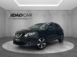 Schwarz Gebraucht 2015 Nissan Qashqai 360º SUV | 11.900 € (Fairer Preis)