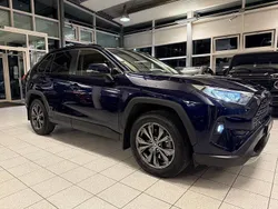 Blau Gebraucht 2022 Toyota RAV4 Hybrid SUV | 33.295 € (Fairer Preis)