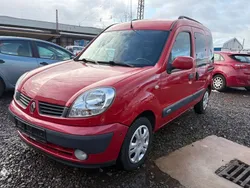 Rot Gebraucht 2006 Renault Kangoo Privilege Van / Kleinbus | 3.250 € (Fairer Preis)