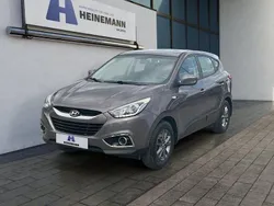 Braun Gebraucht 2015 Hyundai ix35 Trend SUV | 10.490 € (Fairer Preis)