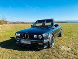 Schwarz Gebraucht 1988 BMW 320 Cabriolet Cabrio | 13.000 €