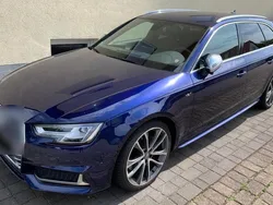 Blau Gebraucht 2018 Audi S4 Kombi | 123.456 €