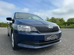 Blau Gebraucht 2015 Skoda Fabia Kleinwagen | 4.950 € (Guter Preis)