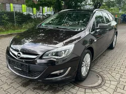 Braun Gebraucht 2014 Opel Astra Exklusiv Kombi | 4.999 € (Guter Preis)