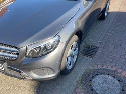 Grau Gebraucht 2018 Mercedes GLC250 SUV | 19.000 € (Superpreis)