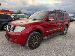 Rot Gebraucht 2011 Nissan Pathfinder SUV | 5.880 €