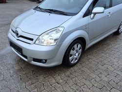 Silber Gebraucht 2004 Toyota Corolla Verso Van / Kleinbus | 2.890 € (Guter Preis)