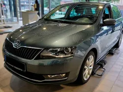 Grau Gebraucht 2019 Skoda Rapid Clever Kombi | 11.450 € (Etwas zu teuer)