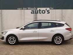 Grau Gebraucht 2022 Ford Focus Kombi | 11.979 € (Superpreis)