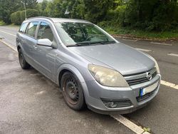 Silber Gebraucht 2005 Opel Astra Edition Kombi | 600 € (Superpreis)