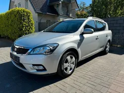 Silber Gebraucht 2011 Kia Ceed Sportswagon Kombi | 4.700 € (Fairer Preis)