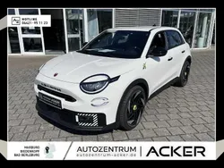 Weiss Neu 2025 Abarth 600e Turismo SUV | 37.980 € (Superpreis)