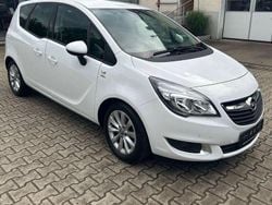 Weiß Gebraucht 2017 Opel Meriva Active Van / Kleinbus | 11.400 € (Etwas zu teuer)
