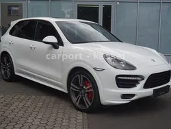 Pure white Gebraucht 2012 Porsche Cayenne Turbo Sport SUV | 28.990 €