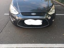 Grau Gebraucht 2010 Ford S-MAX S Van / Kleinbus | 5.100 € (Etwas zu teuer)