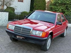 Rot Gebraucht 1987 Mercedes 190 Limousine | 7.500 €
