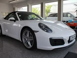 Weiß Gebraucht 2018 Porsche 911 Carrera Cabriolet Cabrio | 94.991 €