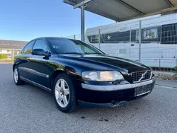 Schwarz Gebraucht 2001 Volvo S60 Limousine | 2.500 € (Etwas zu teuer)