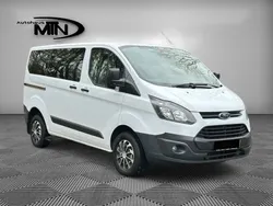 Weiß Gebraucht 2015 Ford Transit Custom Van / Kleinbus | 12.490 € (Teuer)