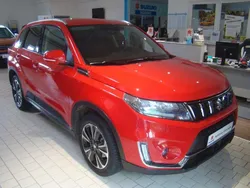 Bright red 5 (metallic) Gebraucht 2021 Suzuki Vitara Comfort+ SUV | 18.499 € (Guter Preis)