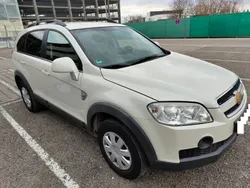 Weiß Gebraucht 2010 Chevrolet Captiva LS SUV | 4.999 € (Fairer Preis)