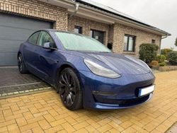 Blau Gebraucht 2023 Tesla Model 3 Performance Limousine | 32.000 € (Guter Preis)