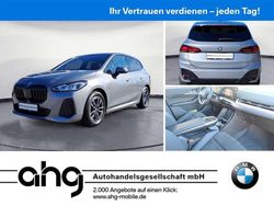 Skyscraper grau metallic Gebraucht 2023 BMW 218 M Sport Van / Kleinbus | 29.220 € (Fairer Preis)