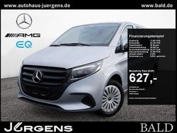 Silber hightechsilber metallic Gebraucht 2024 Mercedes Vito Van / Kleinbus | 53.074 €