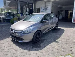 Grau Gebraucht 2016 Renault Clio IV LIMITED Kleinwagen | 8.490 € (Etwas zu teuer)