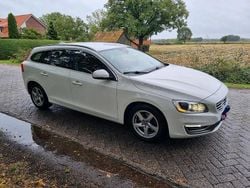 Weiß Gebraucht 2014 Volvo V60 Kombi | 7.000 € (Etwas zu teuer)