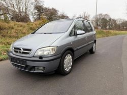 Silber Gebraucht 2004 Opel Zafira Edition Van / Kleinbus | 3.799 € (Teuer)