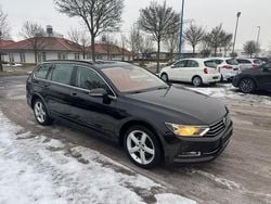 Schwarz Gebraucht 2015 VW Passat Comfortline Kombi | 10.999 € (Superpreis)