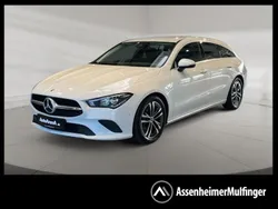 Digitalweiss Gebraucht 2023 Mercedes CLA200 Shooting Brake Kombi | 31.930 € (Fairer Preis)