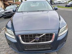 Blau Gebraucht 2009 Volvo V70 Kombi | 2.680 € (Fairer Preis)