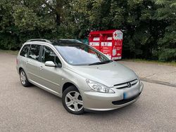 Gebraucht 2004 Peugeot 307 Premium Kombi | 2.450 € (Etwas zu teuer)