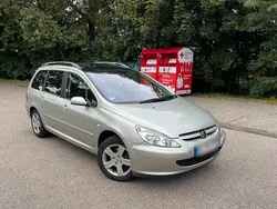Gebraucht 2004 Peugeot 307 Premium Kombi | 2.450 € (Etwas zu teuer)