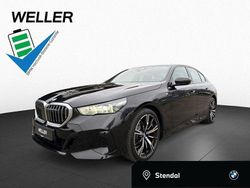 Black sapphire (schwarz) Gebraucht 2024 BMW 530e M Sport Limousine | 54.750 €