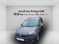 Colore esterno (grau (met)) Gebraucht 2022 Fiat Doblò Van / Kleinbus | 19.900 € (Teuer)