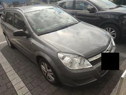 Grau Gebraucht 2005 Opel Astra Kombi | 1.350 € (Fairer Preis)