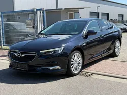 Blau Gebraucht 2017 Opel Insignia Innovation Limousine | 11.500 € (Fairer Preis)
