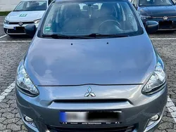 Grau Gebraucht 2016 Mitsubishi Space Star Kleinwagen | 4.100 € (Fairer Preis)