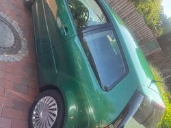Grün Gebraucht 2003 VW Polo Basis Limousine | 980 € (Fairer Preis)