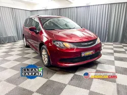 Rot Gebraucht 2021 Chrysler Voyager Van / Kleinbus | 27.890 €