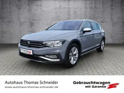 Grau Gebraucht 2023 VW Passat Alltrack Kombi | 29.580 € (Superpreis)