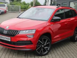 Rot Gebraucht 2020 Skoda Karoq SportLine SUV | 21.980 € (Fairer Preis)